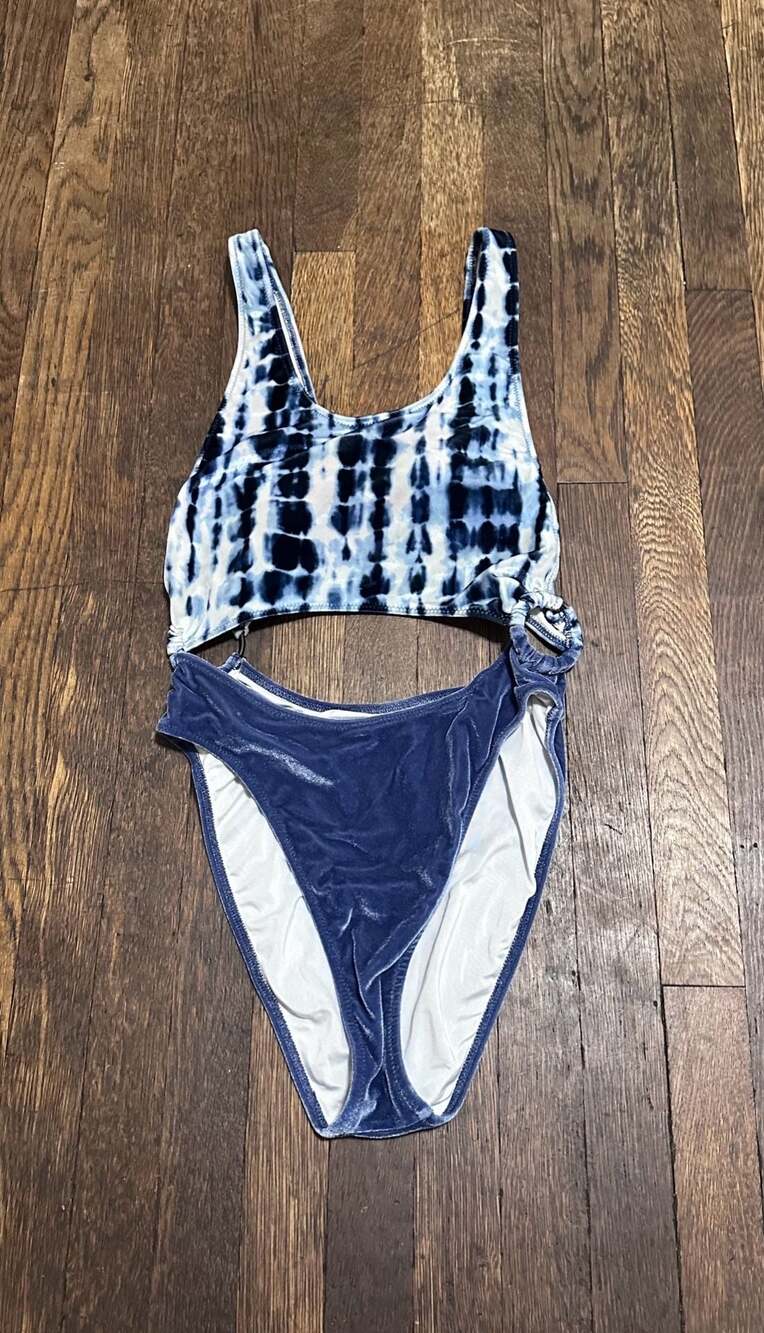 PINK Victoria's Secret Tie-Dye Velvet Cut-Out One-Piece Swimsuit Small